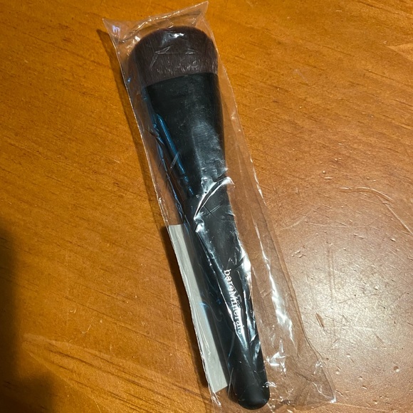 Bareminerals Luxe Performance Brush - Picture 2 of 9